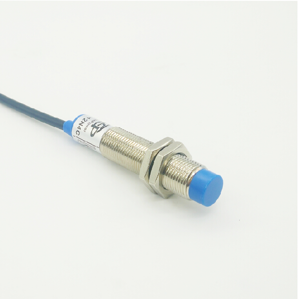 LP-12N4C/LP12P4C cylindrical inductive proximity switch